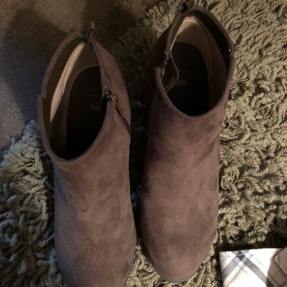 Gap booties - Picture 3 of 4